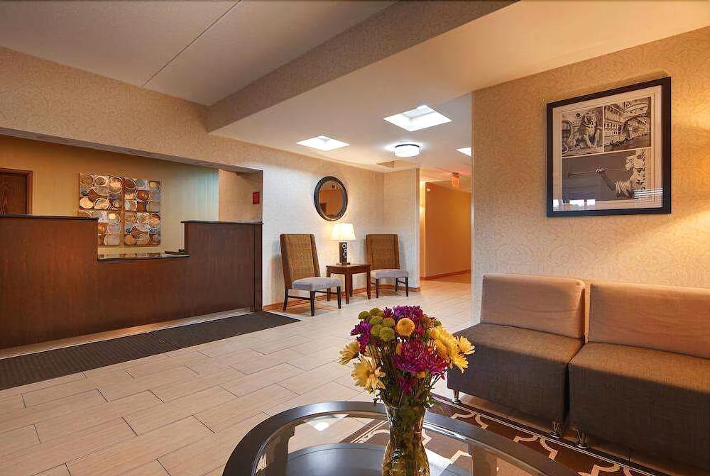 Hotel Days By Wyndham Benjamin Franklin Highway